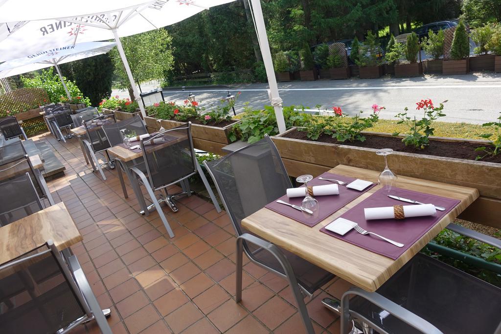 Logis L'Ermitage, Bistrot Des Saveurs Houffalize Dış mekan fotoğraf